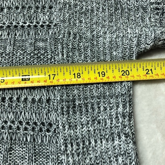 𝅺Dynamite Heathered Grey Loose Crocheted Knit Sweater - Picture 7 of 10
